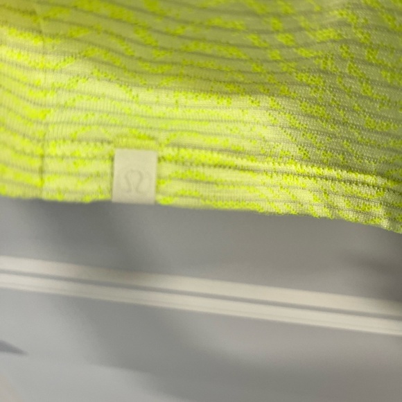 Lululemon Swiftly Breathe Cropped Tank - Picture 3 of 5